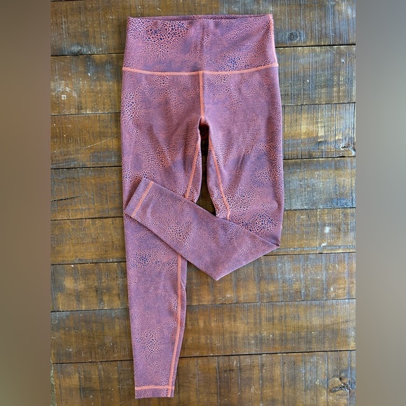 lululemon athletica Pants - Lululemon Wunder Train HR 28” Leggings 8/M